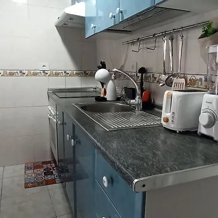 Piso Entero Y Acogedor A Solo 5 Min De La Playa Сан-Андрес
